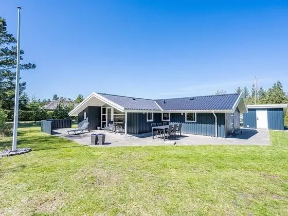 6 Person Holiday Home on a Holiday Park in Nørre Nebel