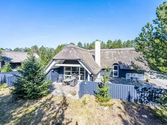 6 Person Holiday Home on a Holiday Park in Nørre Nebel