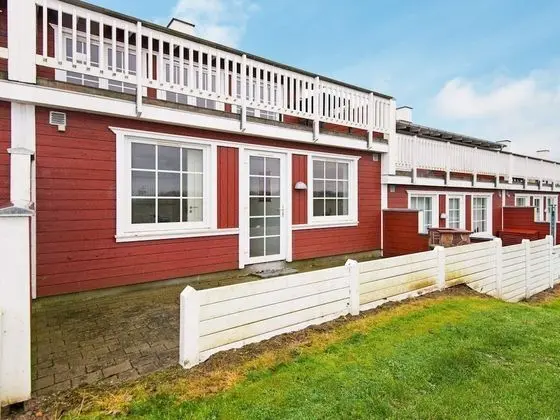 6 Person Holiday Home in Aabenraa-by Traum