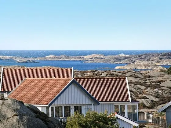 6 Person Holiday Home in Ellös