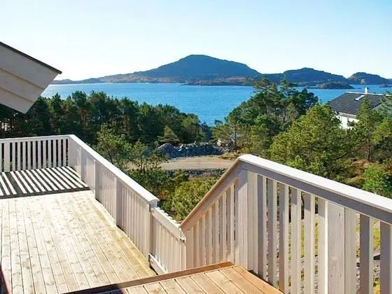 6 Person Holiday Home in Hartbakke