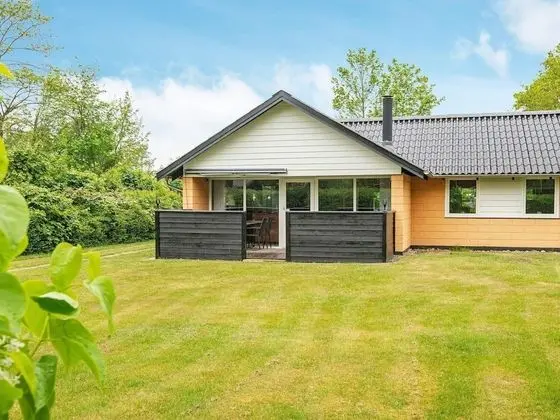 6 Person Holiday Home in Hemmet