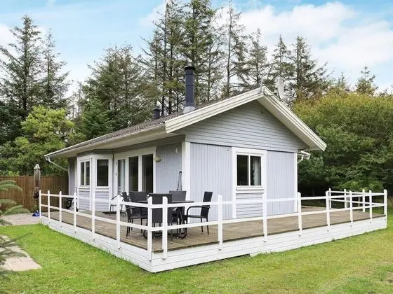 6 Person Holiday Home in Løkken