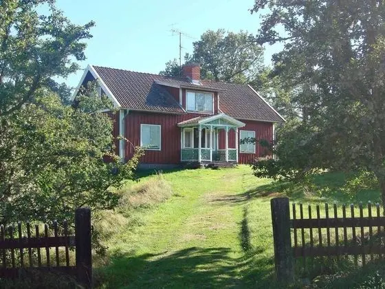 6 Person Holiday Home in Mörlunda