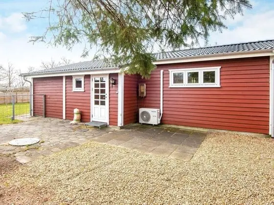 6 Person Holiday Home in Tarm