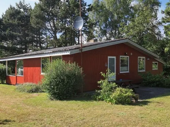 6 Person Holiday Home in Vaeggerlose
