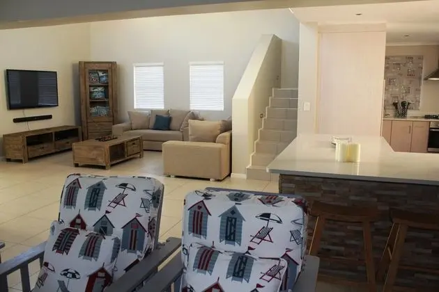 6 Sea Diamond Self catering - Lobi