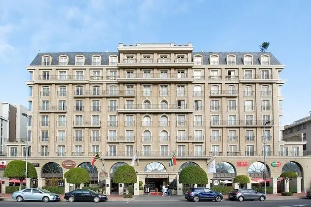 607 Cape Royale Luxury Apartments - Dış Mekan