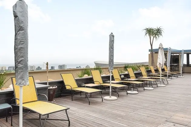 607 Cape Royale Luxury Apartments - Havuz