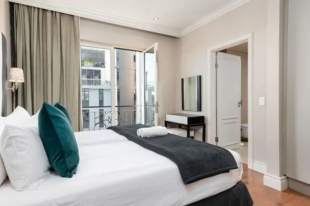 607 Cape Royale Luxury Apartments - Oda