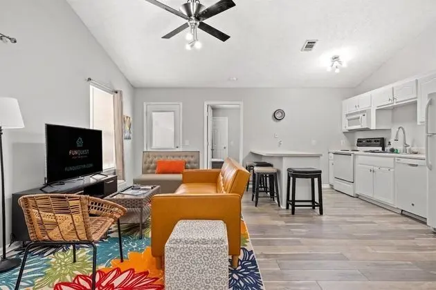 6102 Pinetree Ave - Dış Mekan