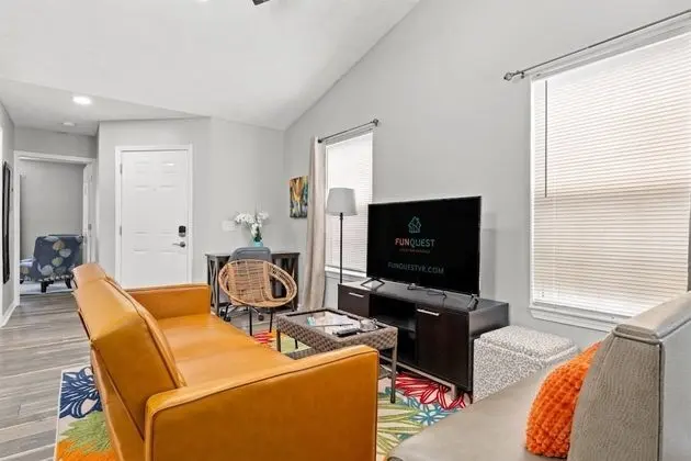 6102 Pinetree Ave - Dış Mekan