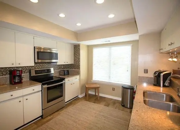 630 Newhaven