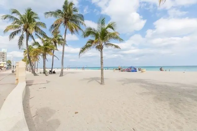 630 Ocean View Hollywood Beach - Plaj