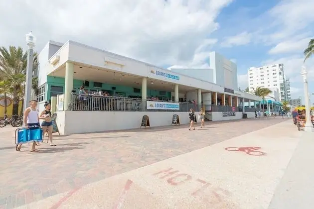 651 Studio Apartment Hollywood Beach
