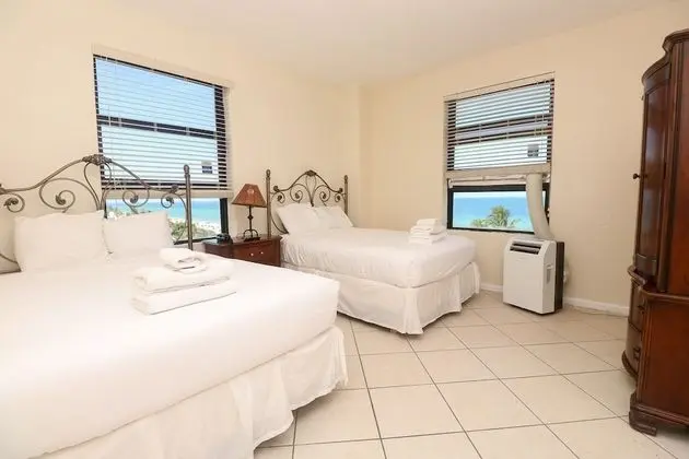 661 Partial Ocean View Hollywood Beach - Oda