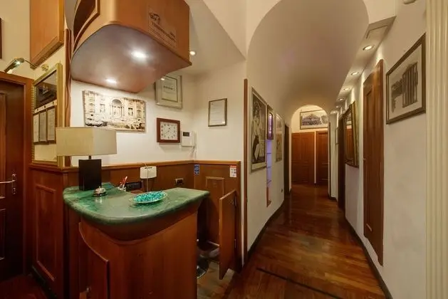 69 Manin Street - Lobi