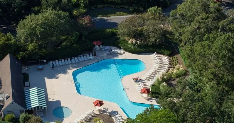 6959 Fairway One at The Sea Pines Resort - Havuz
