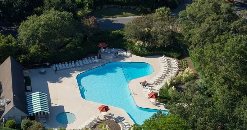 6966 Fairway One at The Sea Pines Resort - Havuz