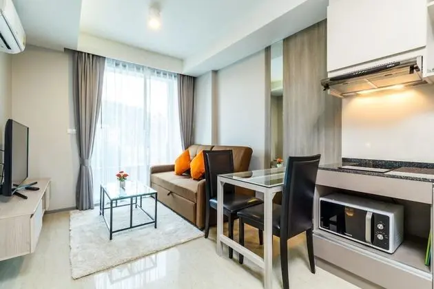 6Av 703 - Large Apartment in Surin Beach - Oda