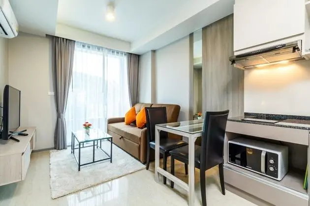 6Av 705 - Luxury Condo in Surin Beach Rooftop bar Pool and gym - Oda