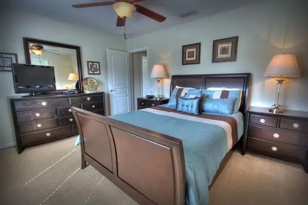 6BR 4BA Home in Windsor Hills by CV-2579