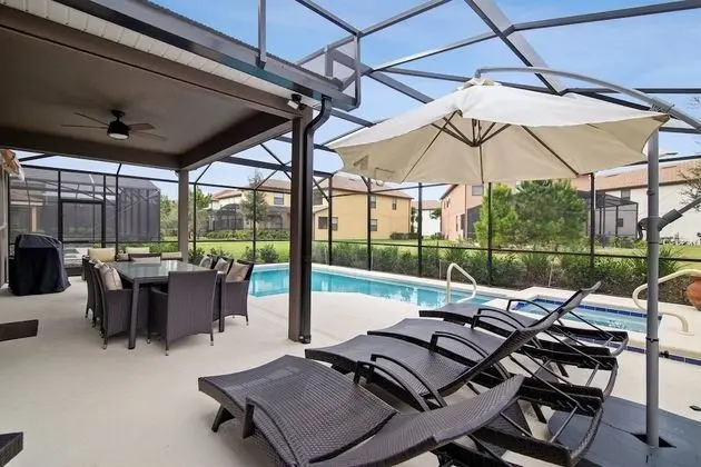 6BR 5BA Solterra Pool Home - Havuz