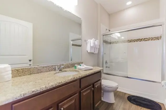 6BR 5BA Solterra Pool Home - Oda