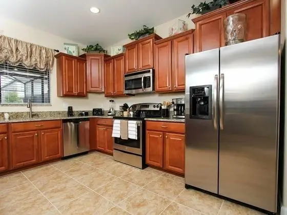 6BR 6BA Home In Champions Gate - Mutfak