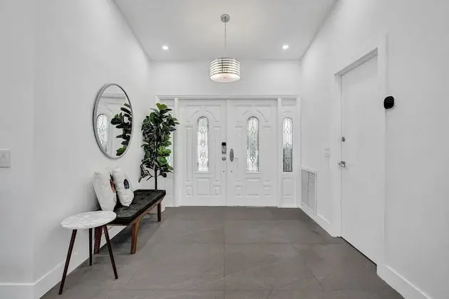6BR Oasis with Heated Pool & Gameroom - Lobi