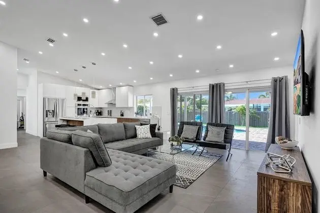 6BR Oasis with Heated Pool & Gameroom - Öne Çıkan Resim