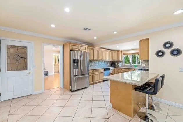 6BR Palm Springs Pool Home by ELVR -3097 - Mutfak