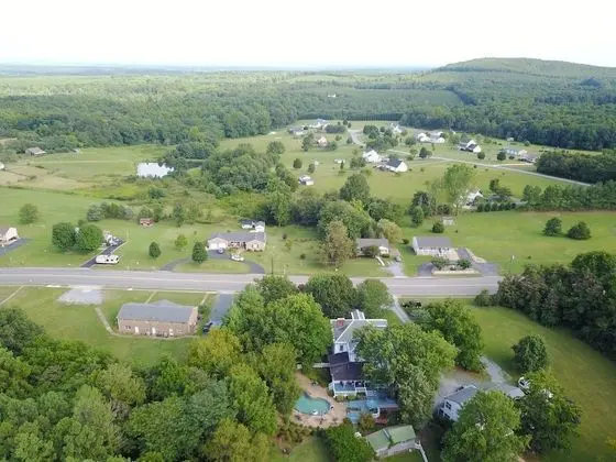 7 Bedroom Manor near Appomattox & Lynchburg
