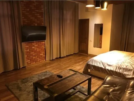 7 days hotel