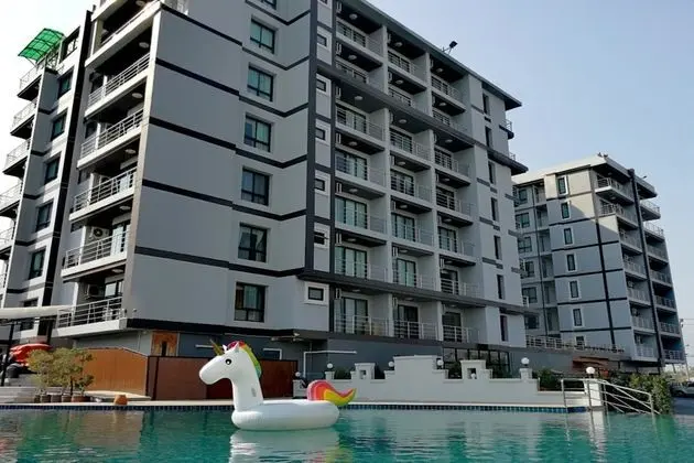 7 Days Premium Hotel Bangna - Suvarnabhumi Airport - Havuz