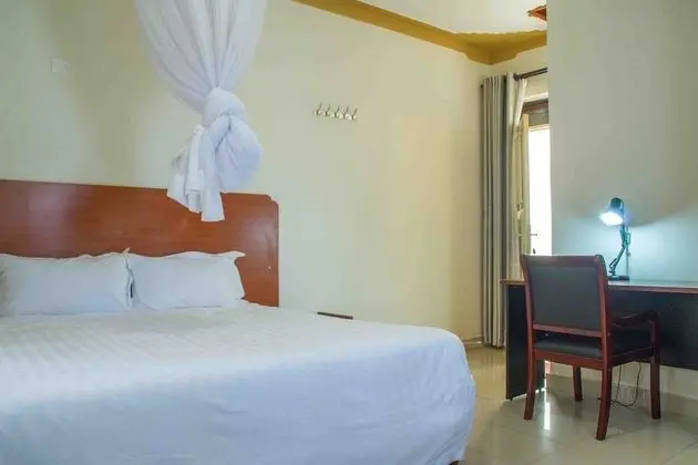 7 Eleven Hotel