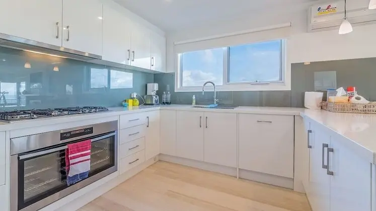 7 Graydens with views in Ventnor - Mutfak