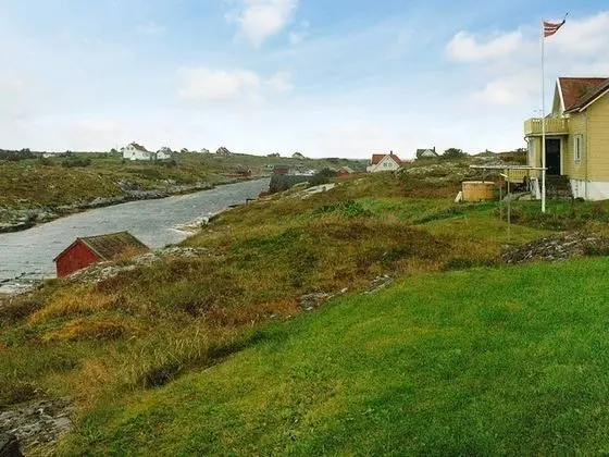 7 Person Holiday Home in Titran