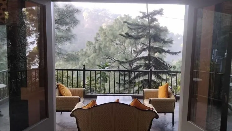7 Pines Kasauli by Leisure Hotels - Oda Düzeni
