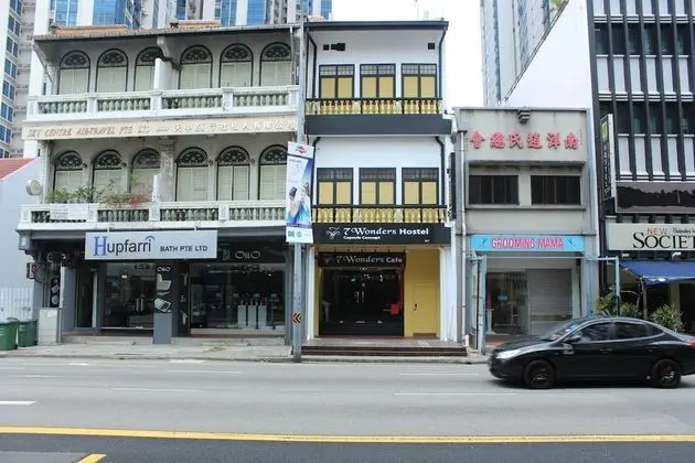 7 Wonders Hostel (SG Clean)