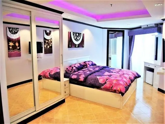 700 Meters to Jomtien Beach 8 Mins - Pattaya City - Oda