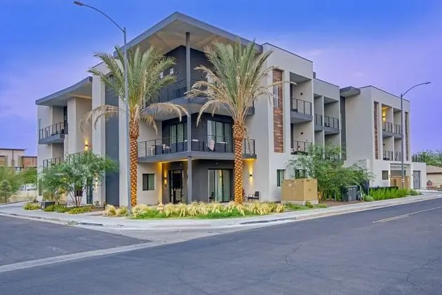 70th Street Lofts