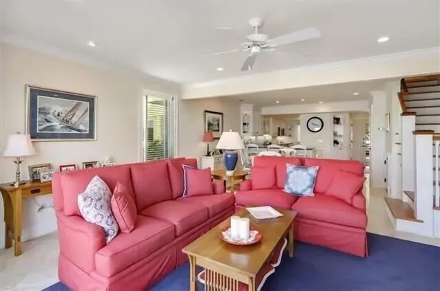 720 Schooner Court at The Sea Pines Resort - İç Mekan