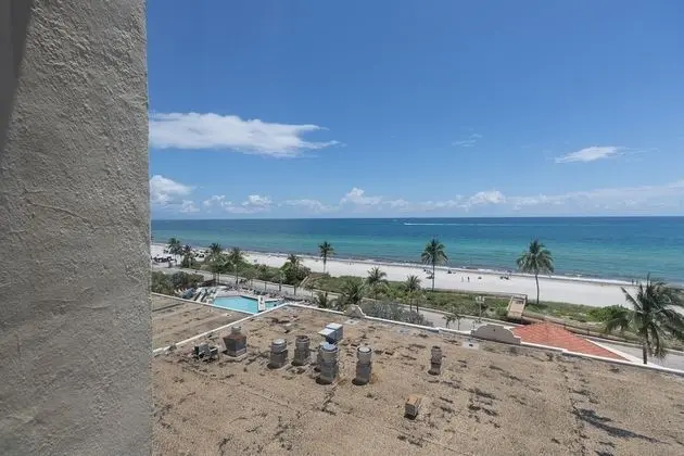 746 Ocean View Hollywood Beach Resort - Plaj