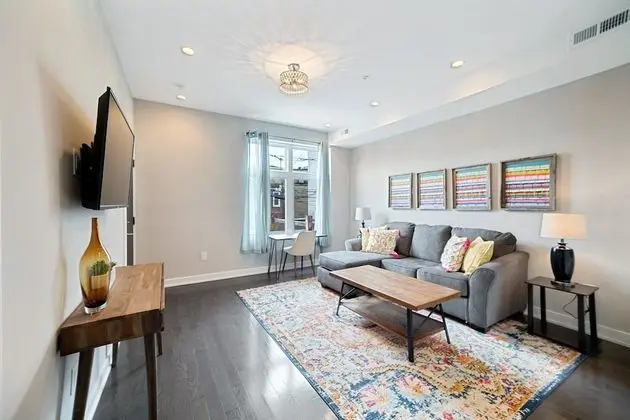 755 Capitol - C in Philadelphia - Oda