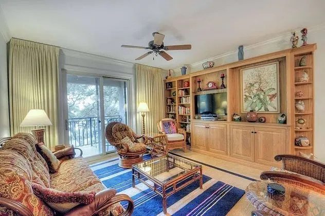 760 Ocean Boulevard #404 by Hodnett Cooper - Öne Çıkan Resim