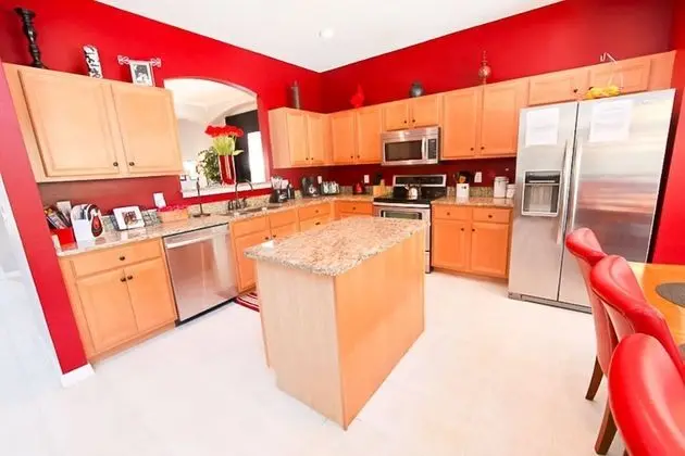 7BR 4.5BA Home in Emerald Island Resort by CV-2767 - Mutfak