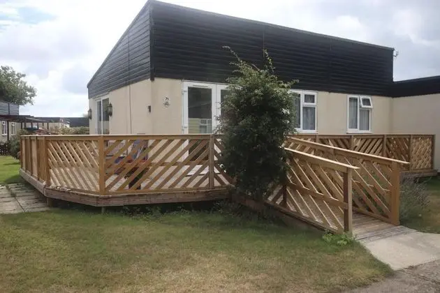 7C Medmerry Park 2 Bedroom Chalet