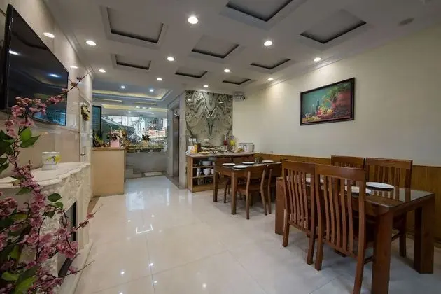 7S Hotel Phuong Ngoc Hanoi - Yerinde Yemek