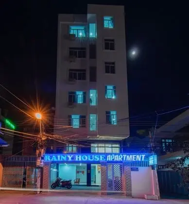 7S Hotel Rainy House